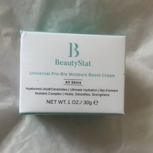 Beauty stat Universal Pro-Bio Moisture Boost Cream